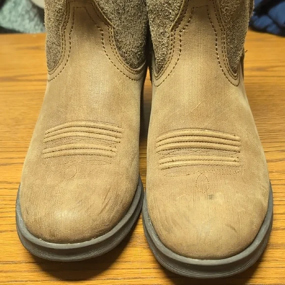 Ariat "Rambler" Classic Leather Cowboy Boots - Picture 2 of 10